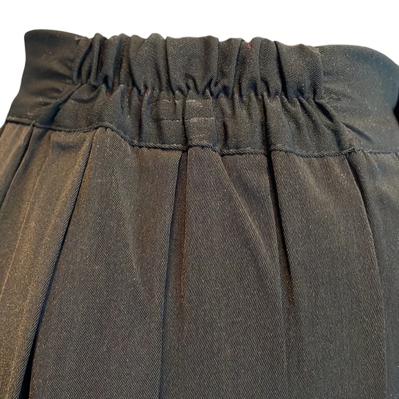 NWOT pleated skirt - Picture 2 of 4